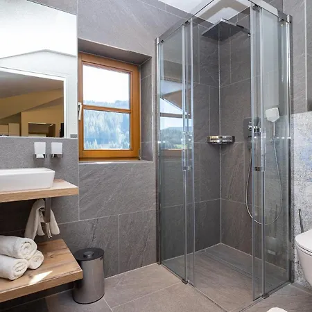 Апартаменты Michis 3*