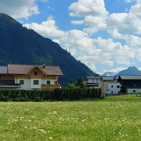 Michis Флахау
