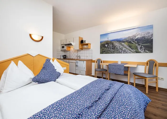 شقة Michis فلاخاو